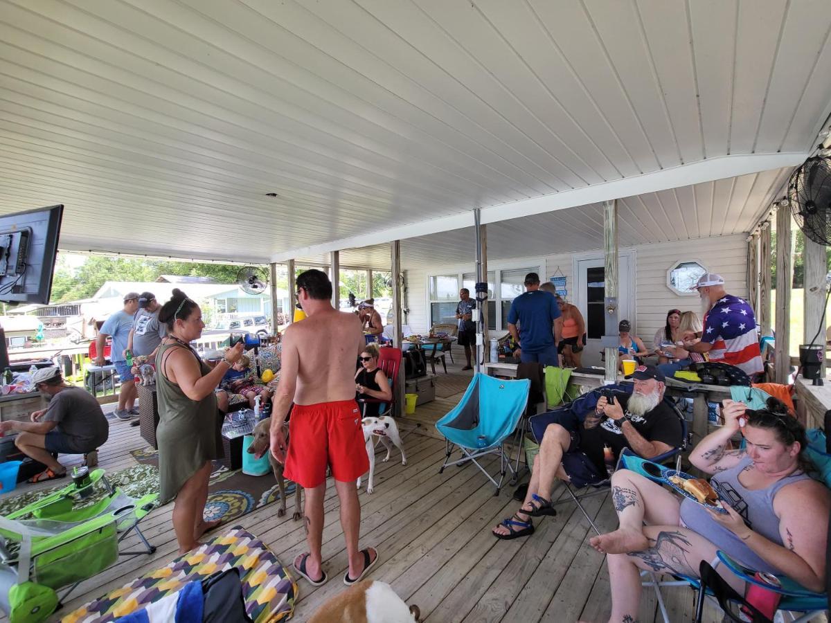 צ'יפלי The Fifth Promise - A Cozy Lakehouse Retreat מראה חיצוני תמונה